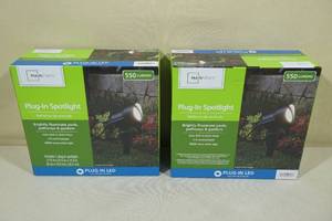 lot 195 image: 2 Plug-In LED Spotlights