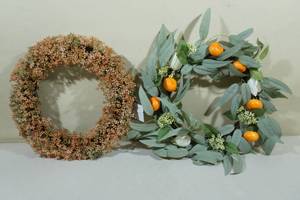 lot 197 image: 2 Threshold Decorative Wreaths -17 & 22