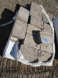 lot 43 image: Concrete Pavers