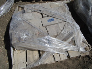 lot 50 image: Concrete Retaining Block
