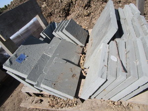 lot 81 image: Bluestone