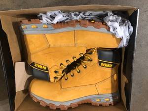 lot 44 image: Mens Halogen 6 inch Work Boots - Steel Toe - Wheat Size 12(W) by DEWALT Customer Returns See Pictures