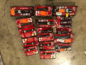 lot 57 image: Lot of Husky Flashlights Customer Returns See Pictures