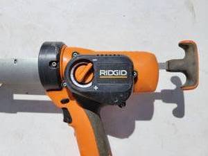Rigid 18V Cordless Caulking Gun