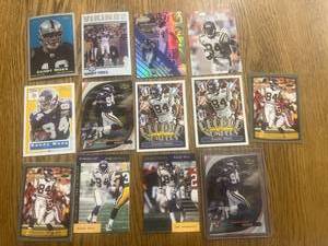 lot 6 image: Randy Moss Cards