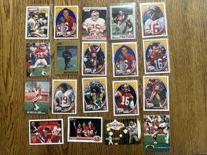 lot 9 image: Joe Montana Cards
