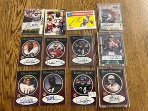 lot 17 image: Autographed Football Cards