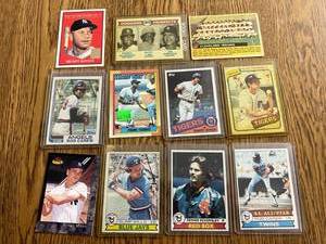 lot 33 image: Baseball Cards