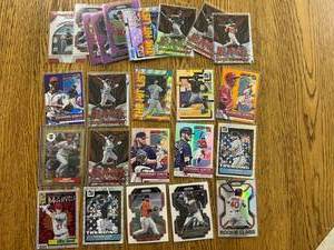 lot 79 image: Baseball Cards