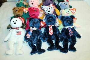 lot 96 image: Beanie Baby Bears
