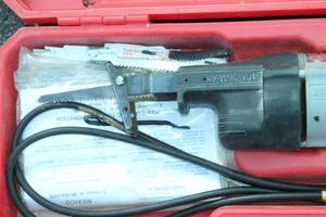 lot 24 image: Milwaukee Sawzall with Case