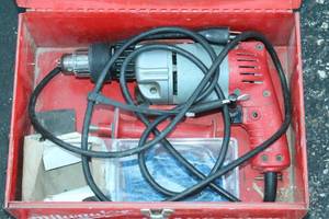 lot 26 image: Milwaukee Hammer Drill