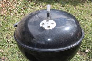 lot 116 image: Weber Charcoal Grill