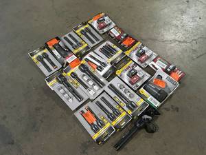lot 9 image: Lot of Flashlights Various Models and Conditions Customer Returns See Pictures