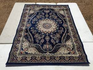 lot 5 image: Contemporary Kashmir Rug 52 x 72 Made in Turkey