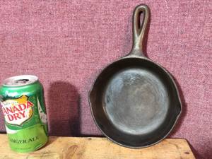 lot 24 image: Vintage Lodge #3 Cast Iron 3 Notch Skillet