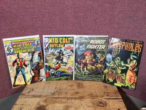lot 31 image: Vintage Comic Books