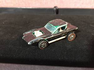 lot 41 image: Vintage Hot Wheels Python Redline