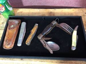 lot 66 image: Vintage Utility Type Knives