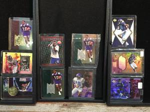 lot 108 image: 10 Randy Moss Collector Cards
