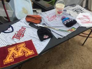 lot 120 image: Minnesota Sports Teams Items