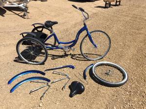 lot 133 image: Vintage Schwinn Meridian Tricycle