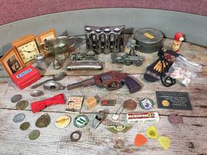 lot 146 image: Vintage Toys - Collectables - Coin Changer