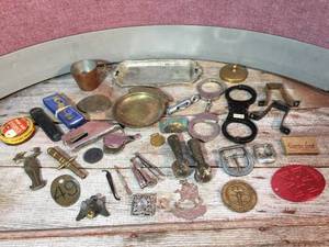 lot 148 image: Vintage Collectably Metal-ly Stuff