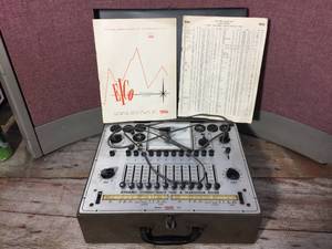 lot 169 image: Vintage EICO 666 Dynamic Conductance Tube & Transistor Tester
