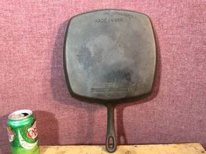lot 176 image: Cast Iron Square Skillet 10 14