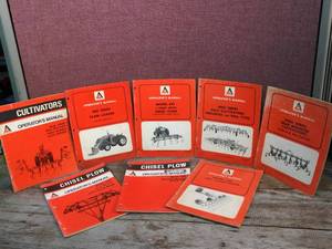 lot 184 image: 8 Vintage Allis Chalmers TractorImplements Operators Manuals