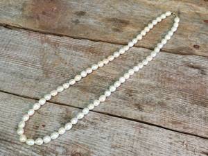 lot 201 image: Trifari Pearl Necklace