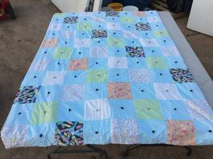 lot 213 image: Handmade Quilt