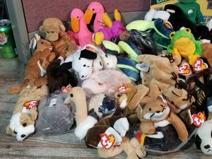 lot 218 image: 60-ish Collectible Beanie Babies