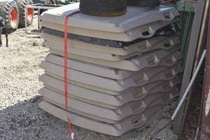 lot 27 image: Pallet of 12 Golf Cart Tops