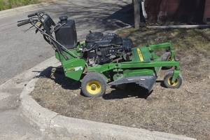 lot 3 image: John Deere WG36A Commercial Walk-Behind Mower
