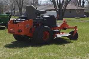 lot 1 image: Bad Boy Outlaw Zero Turn Mower