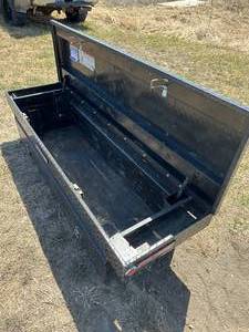 lot 7 image: Black Weather Guard Truck Toolbox 71 Inch Long (no key)