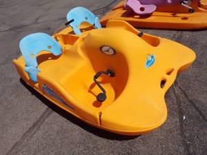 lot 4 image: Future Beach Paddle Boat Model WB 202