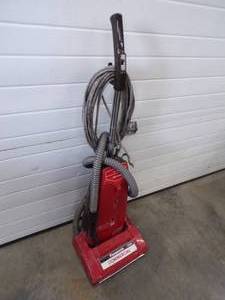 lot 22 image: Panasonic Commercial Vacuum Cleaner Model MC-6640