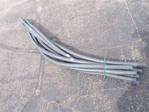 lot 48 image: 9   12 pipe insulators