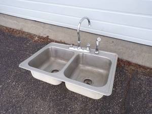lot 52 image: Kitchen Sink