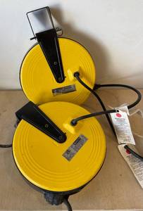 lot 24 image: Bayco Triple Tap Extension Cord SL-800, Retractable Reel, 30L Cord, 163 GA, Yellow.
