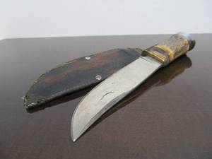 lot 26 image: Awesomer Old GRIFFON Germany Etched Blade Stag Handle Knife