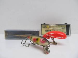 lot 45 image: 4 Old Vintage Fishing Lures