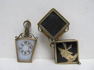 lot 69 image: Antique 1890s era Gold Masonic Pendant & Windmill Locket