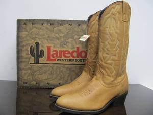 lot 77 image: Brand New LAREDO Mens Leather Cowboy Boots - Size 9D