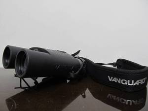 lot 115 image: Like New VANGUARD Waterproof Binoculars 