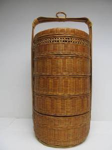 lot 123 image: Excellent LARGE Vintage Oriental Woven Wedding Basket
