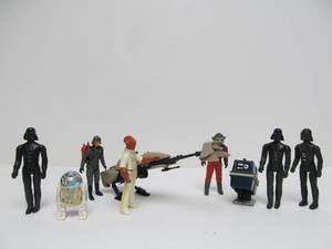 lot 125 image: Group of Original 1970s STAR WARS Action Figures